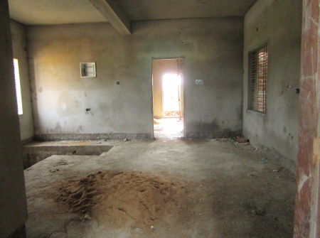 9) Bedroom Outside.JPG